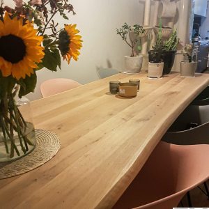 Eikenhuis.nl_klantenfoto027 eikenhuis.nl Boomstam massief eiken tafelbladen